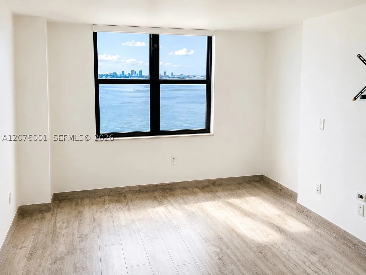 1-bedroom Condo — 2333 Brickell Ave. #2309, Miami, FL 33129