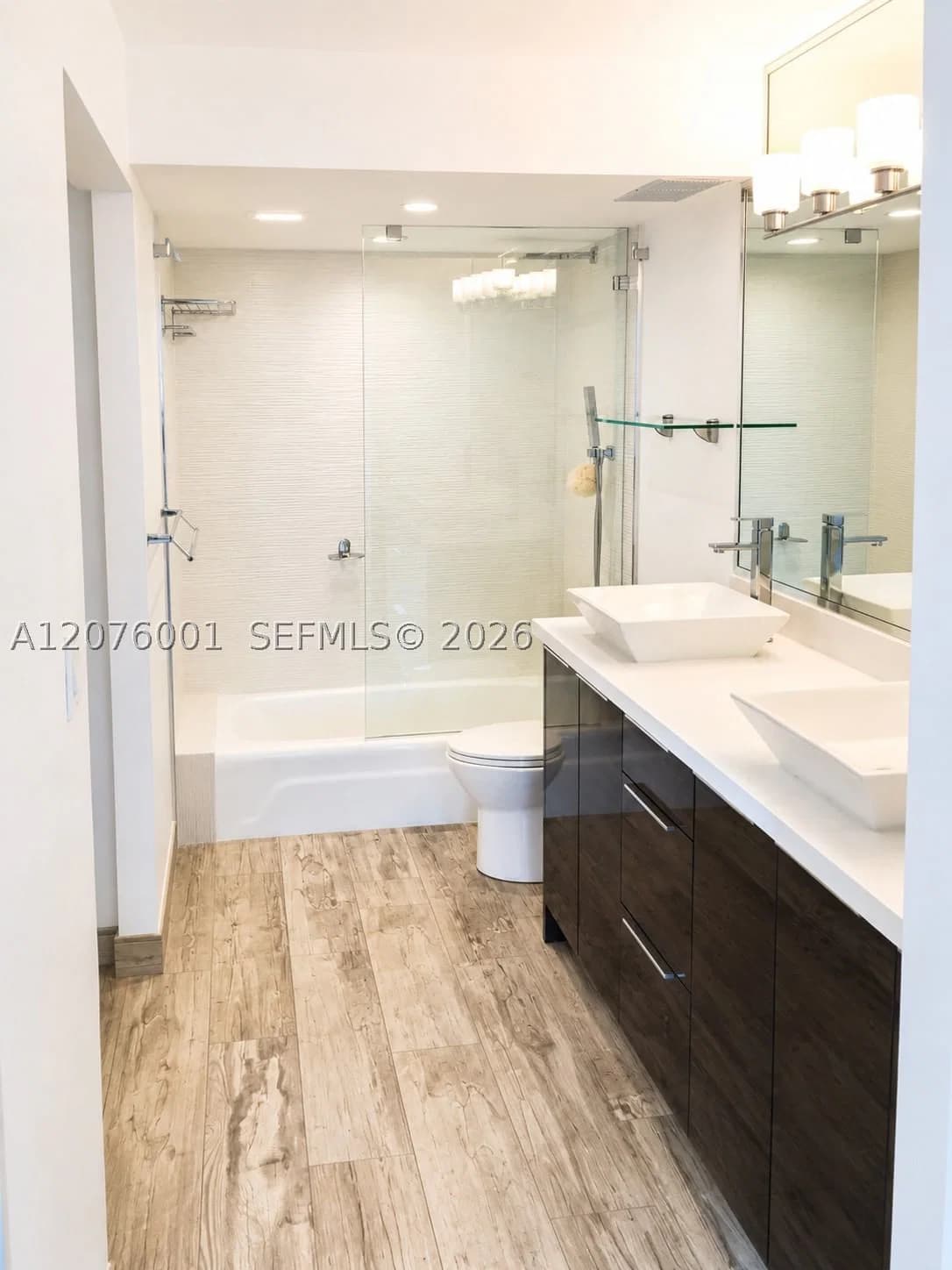1-bedroom Condo — 2333 Brickell Ave. #2309, Miami, FL 33129