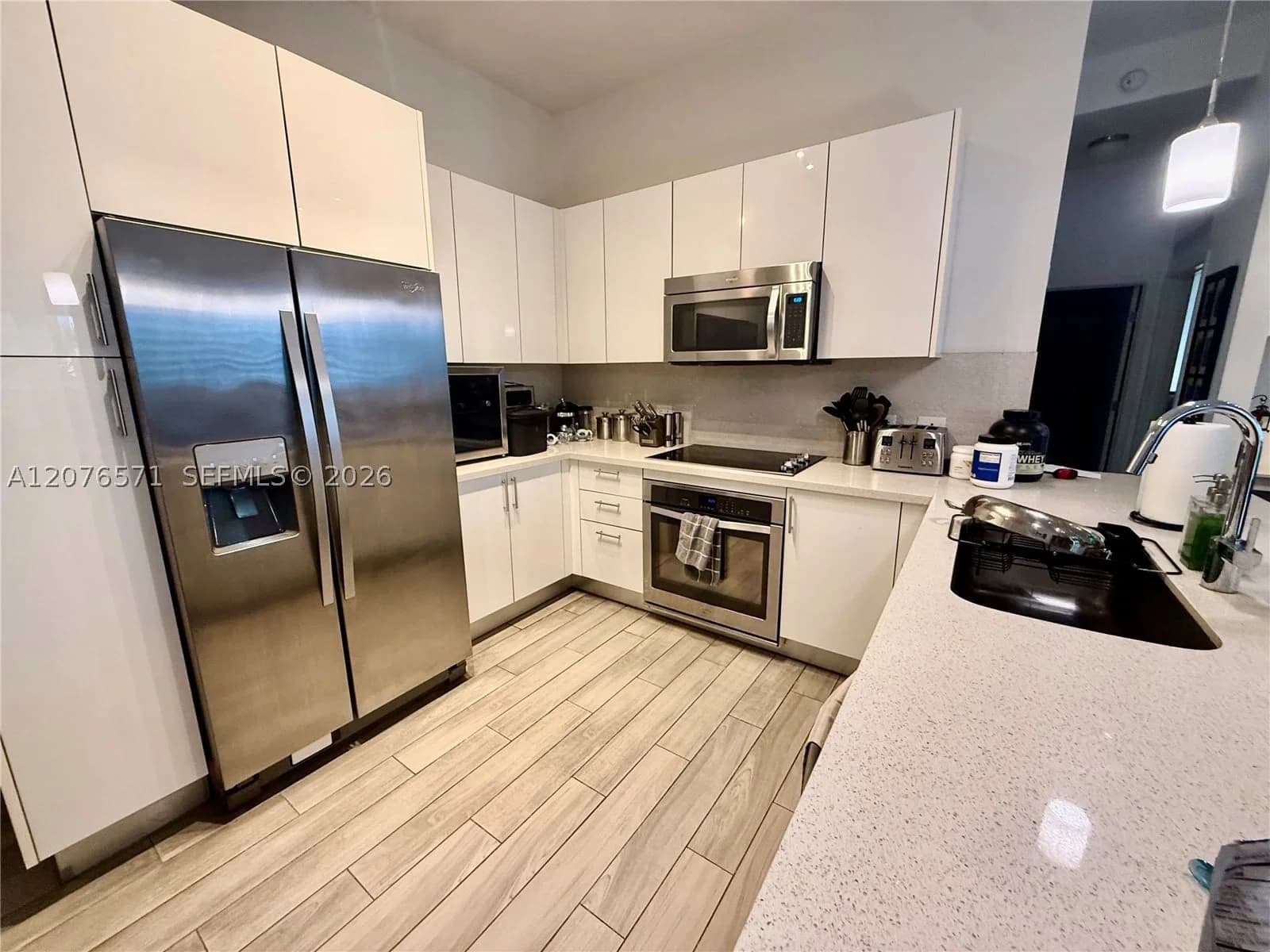 2+1 Condo — 999 1st Ave #1114, Miami, FL 33130