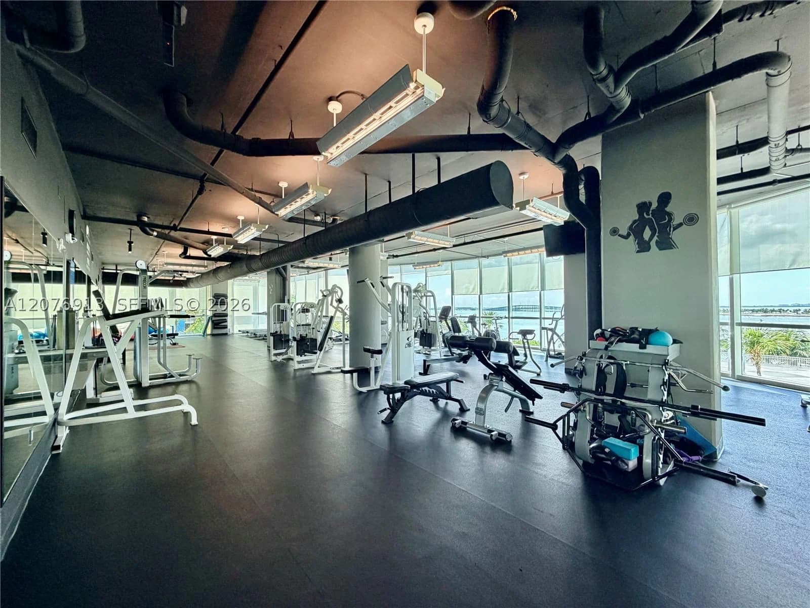 1-bedroom Condo — 2101 Brickell Ave #1805, Miami, FL 33129