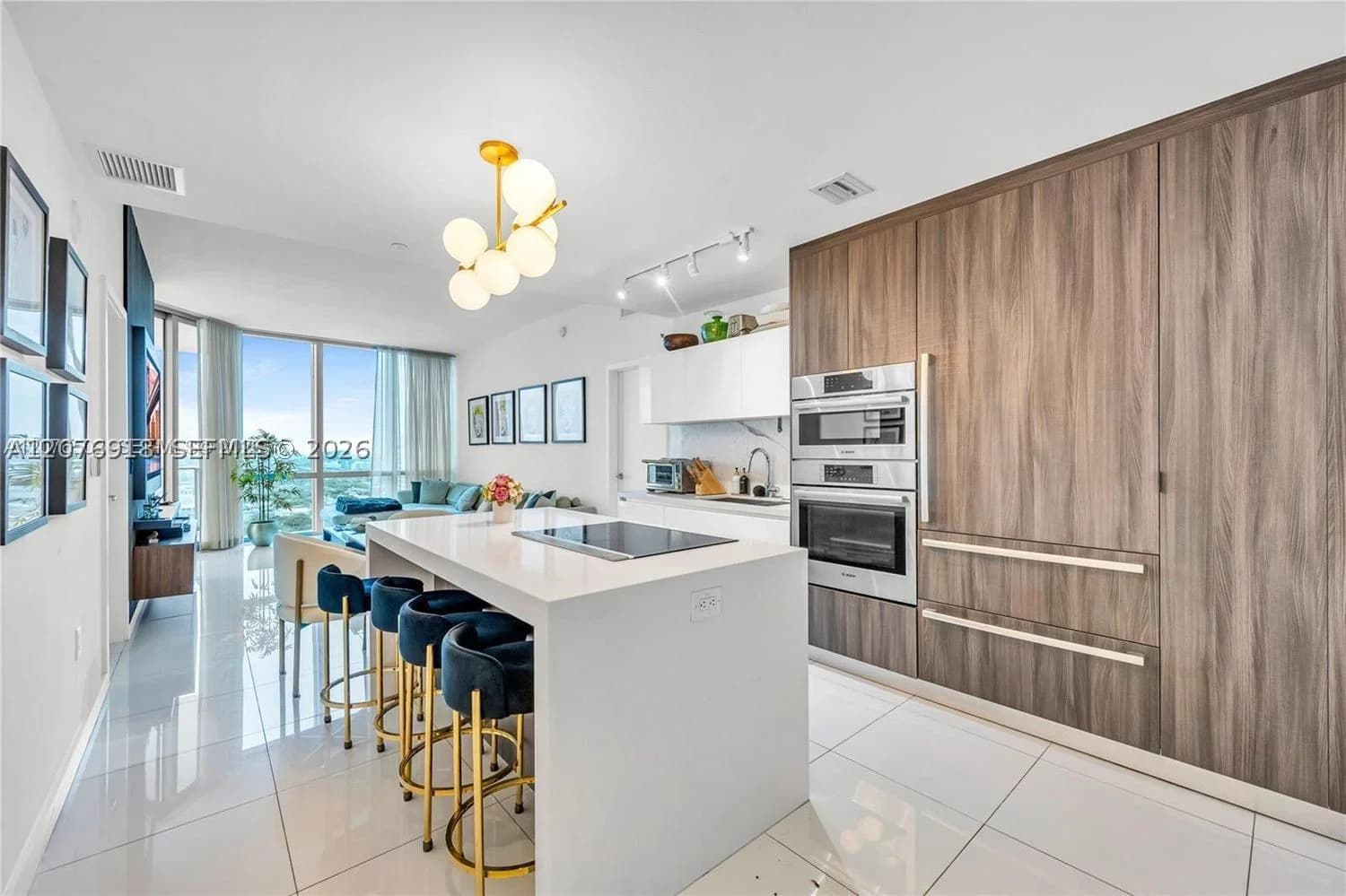 2-bedroom Condo — 851 1st Ave #2408, Miami, FL 33132