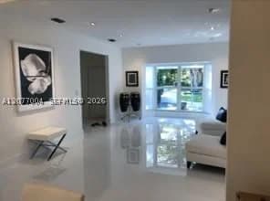 3-bedroom Single-Family Home — 4861 Campo Sano Ct #0, Coral Gables, FL 33146