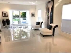 3-bedroom Single-Family Home — 4861 Campo Sano Ct #0, Coral Gables, FL 33146