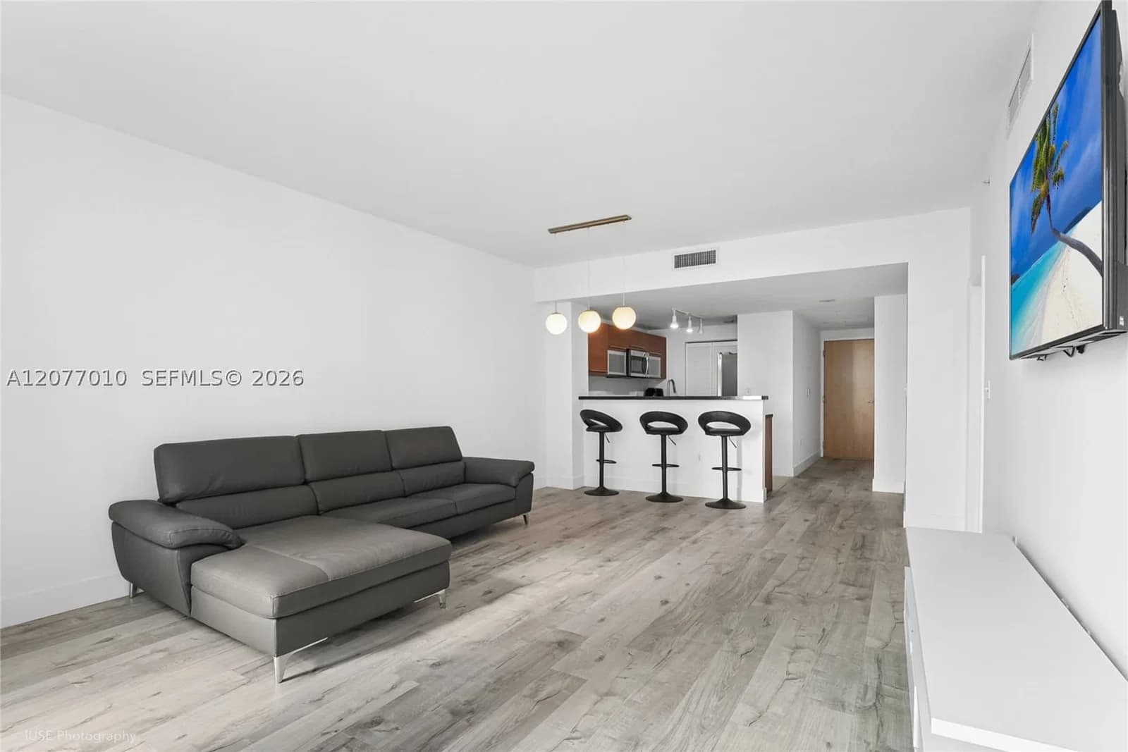 1+1 Condo — 253 2nd St #2104, Miami, FL 33132