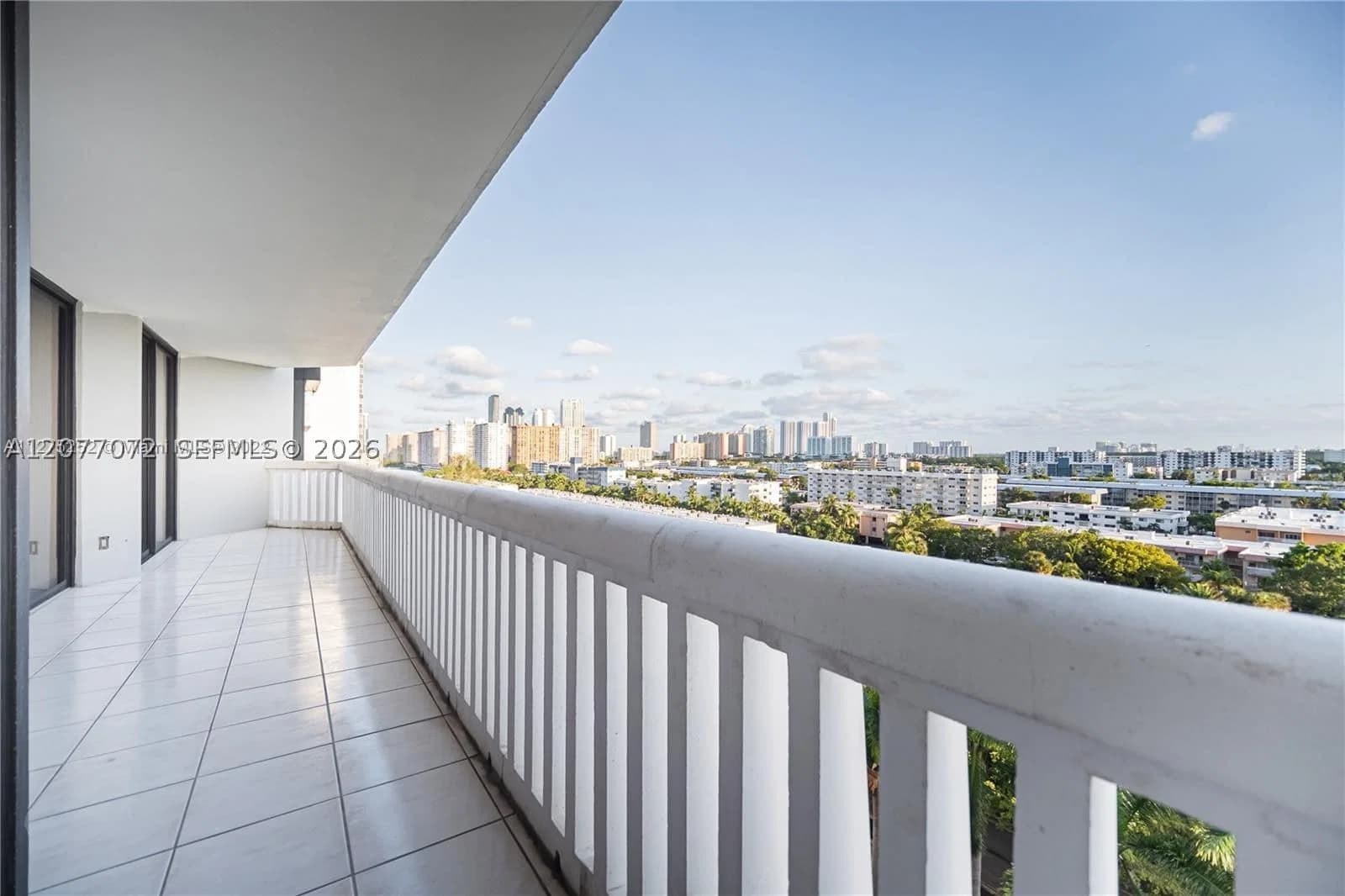 2-bedroom Condo — 2000 Island Blvd #908, Aventura, FL 33160