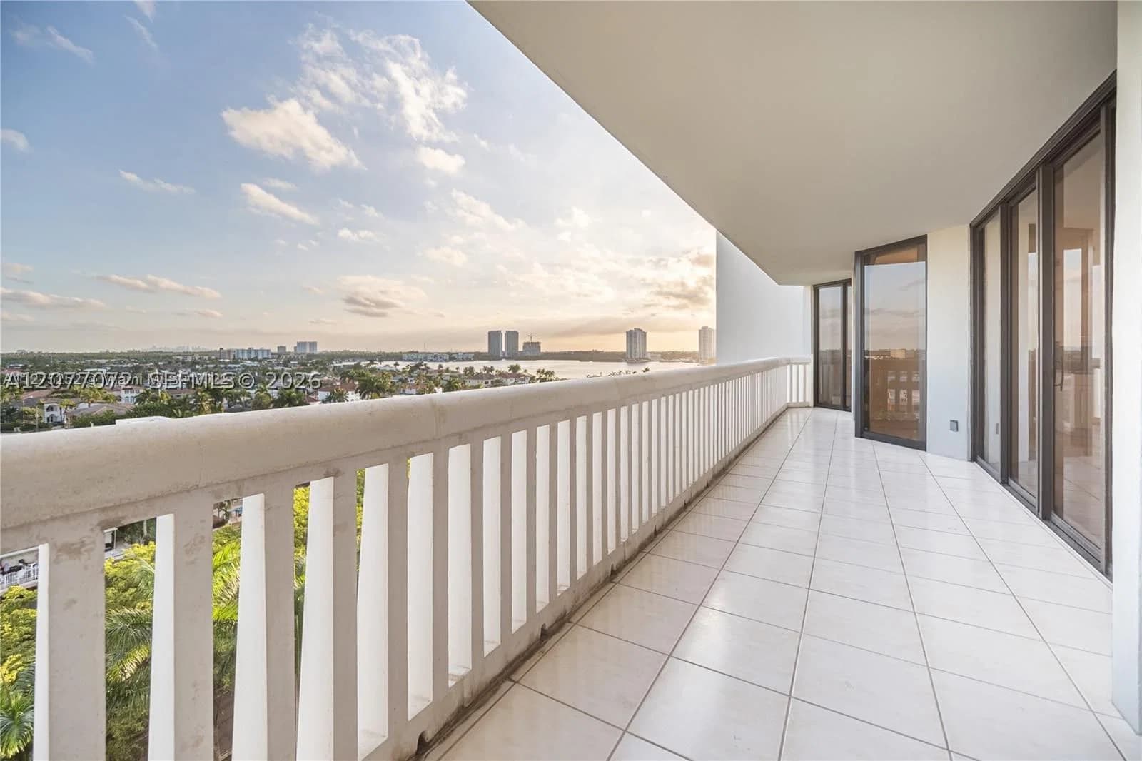 2-bedroom Condo — 2000 Island Blvd #908, Aventura, FL 33160