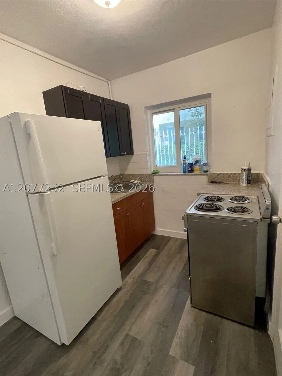 Apartment — 430 6th Ave #2, Miami, FL 33130