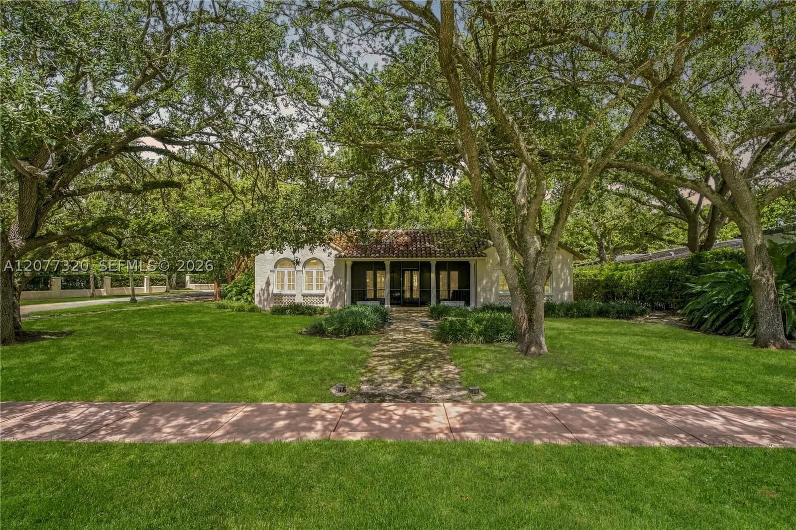 4-bedroom Single-Family Home — 665 Greenway Dr, Coral Gables, FL 33134