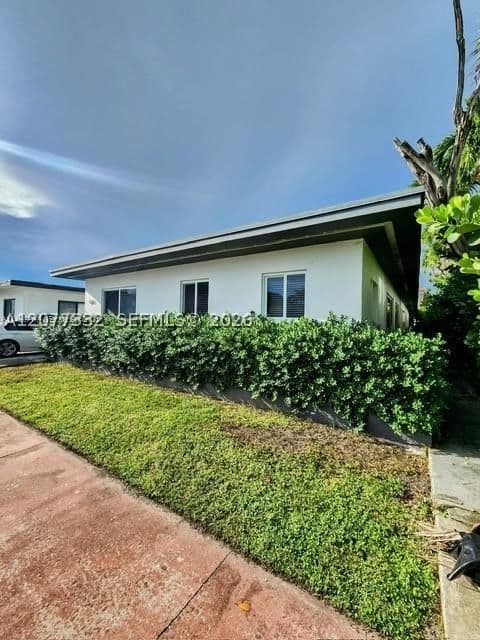 1-bedroom Property — 805 81st St #3, Miami Beach, FL 33141