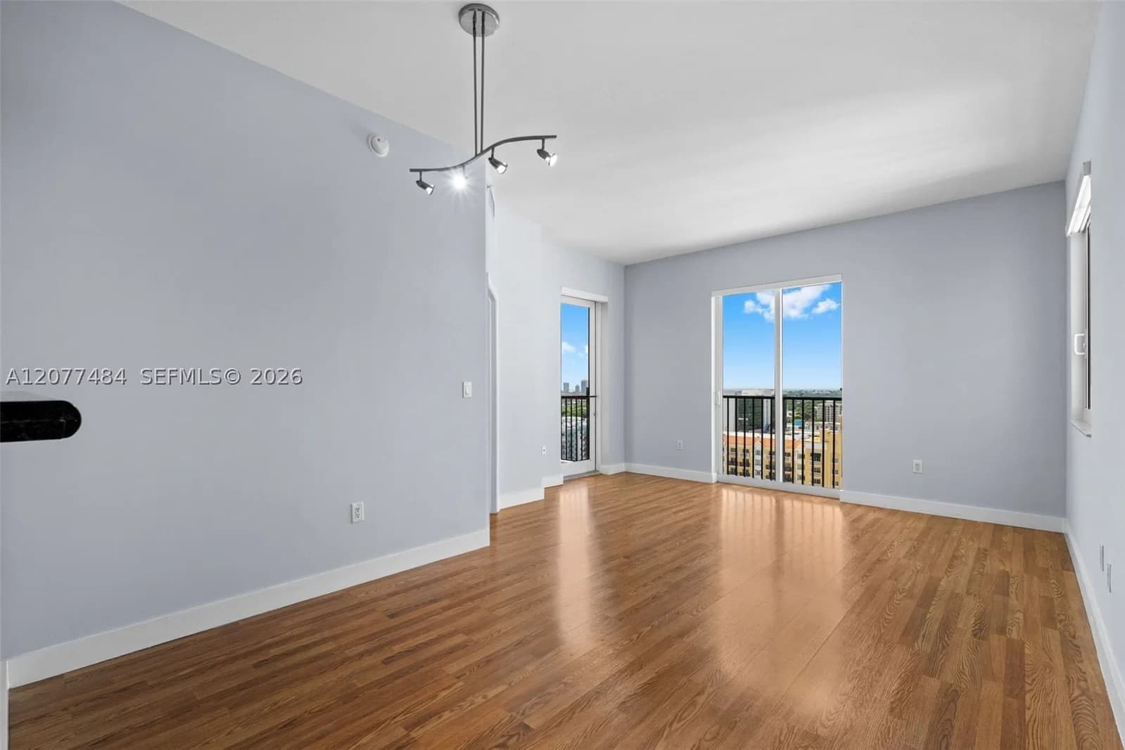 2-bedroom Condo — 10 Aragon Ave #1601, Coral Gables, FL 33134