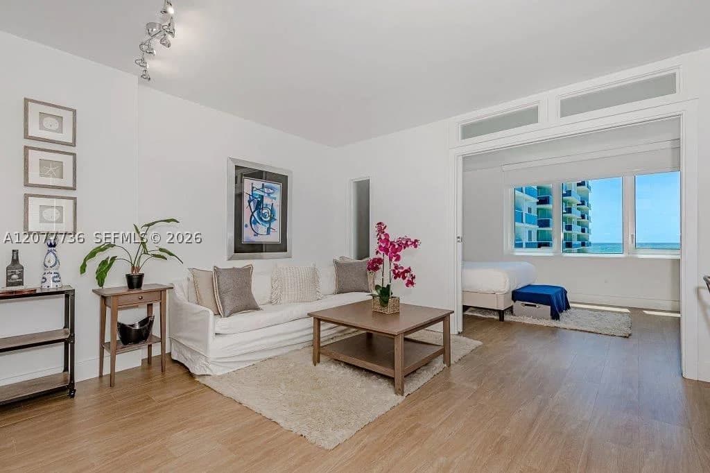 1+1 Condo — 2301 Collins Ave #1242, Miami Beach, FL 33139
