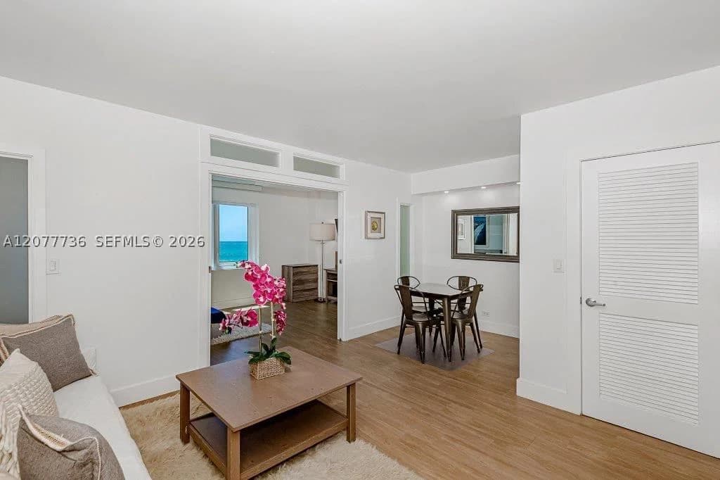 1+1 Condo — 2301 Collins Ave #1242, Miami Beach, FL 33139
