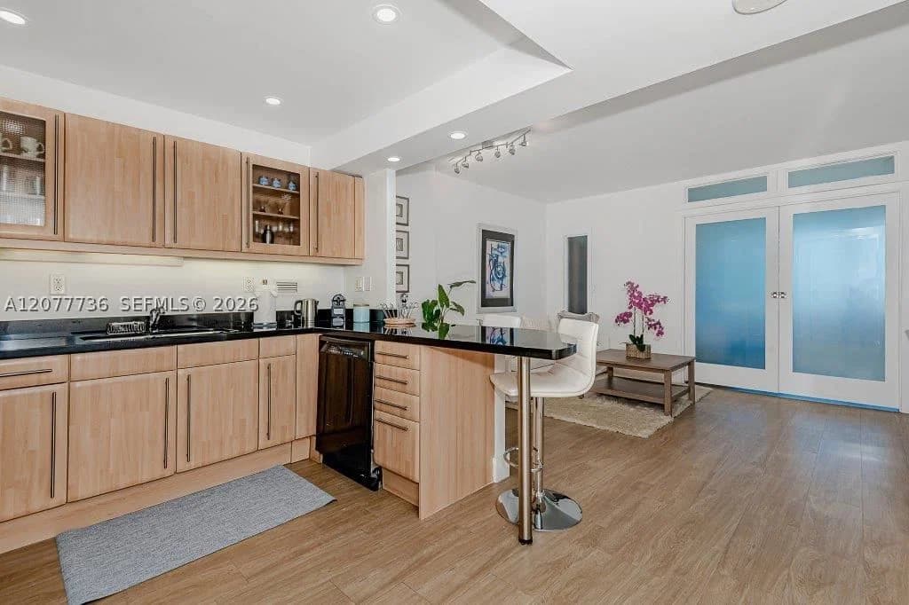 1+1 Condo — 2301 Collins Ave #1242, Miami Beach, FL 33139