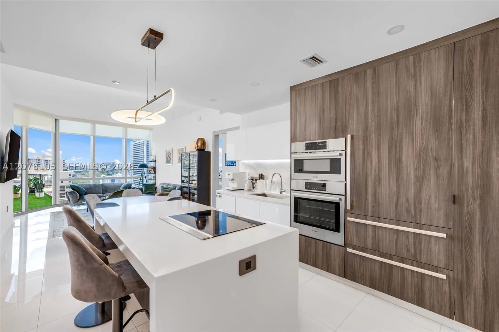 2-bedroom Condo — 851 1st Ave #1408, Miami, FL 33132