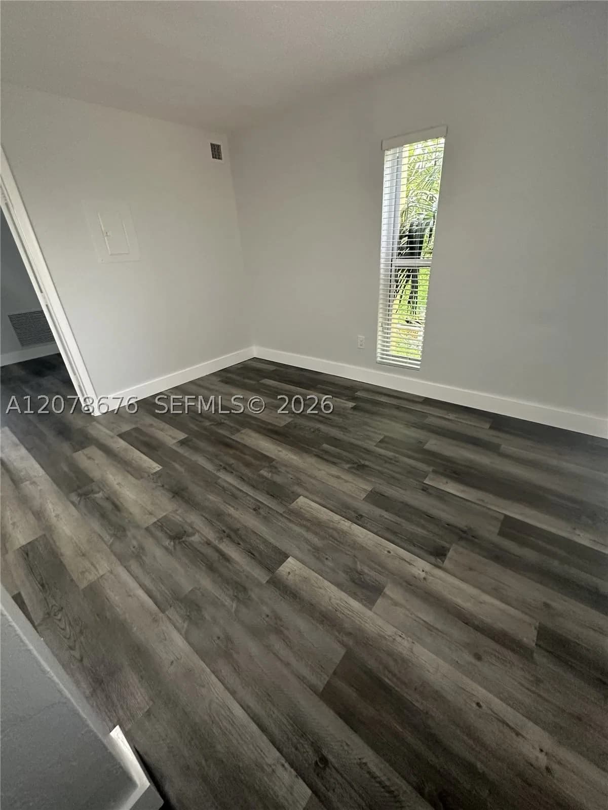 1-bedroom Apartment — 1208 Salzedo St #26, Coral Gables, FL 33134