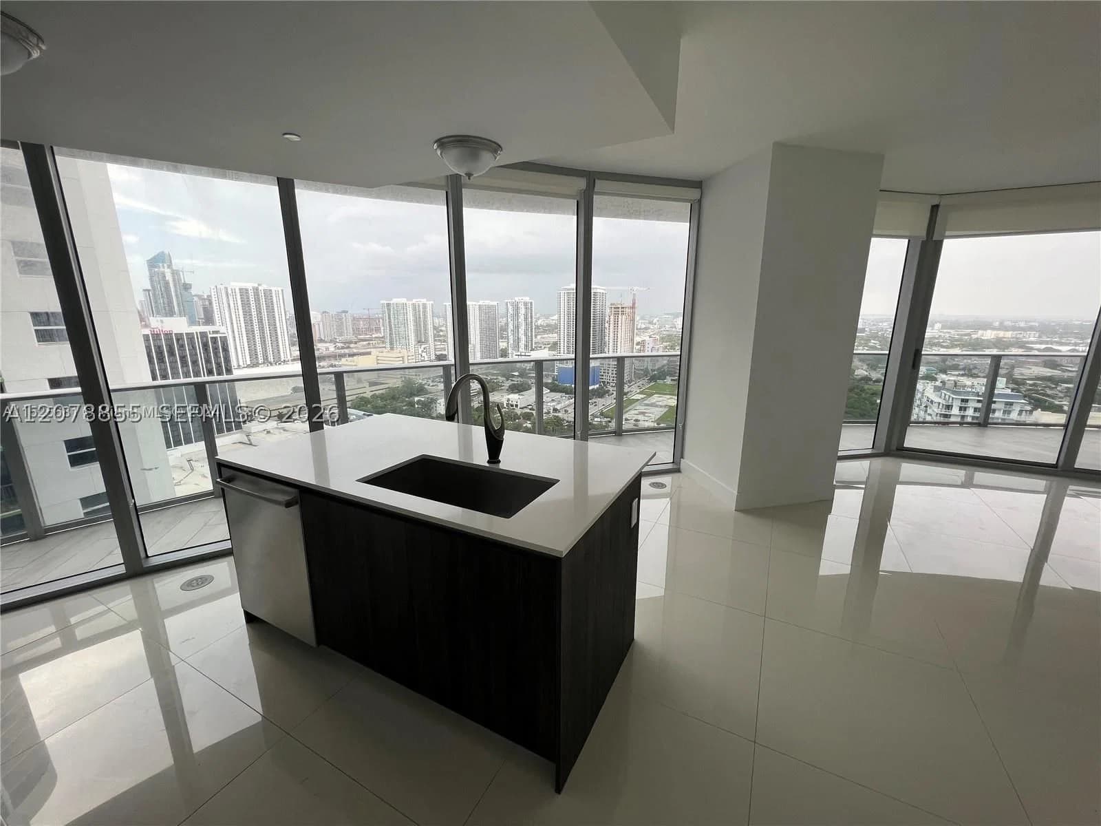 2-bedroom Condo — 488 18th St #3100, Miami, FL 33132