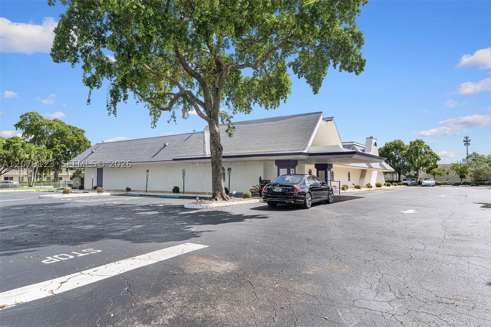 Mülk — 4441 Sunrise Blvd, Plantation, FL 33313