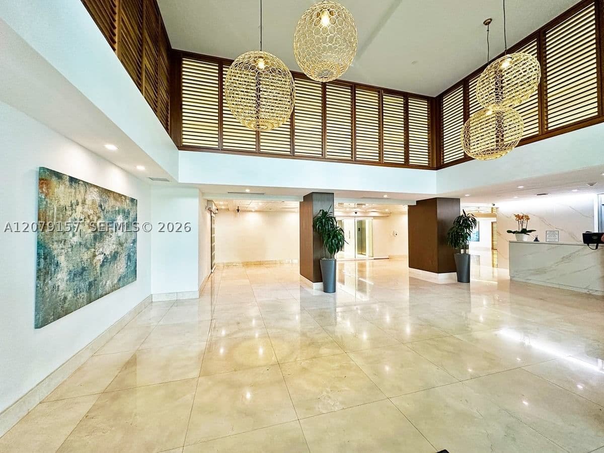 1-bedroom Condo — 540 Brickell Key Dr #218, Miami, FL 33131