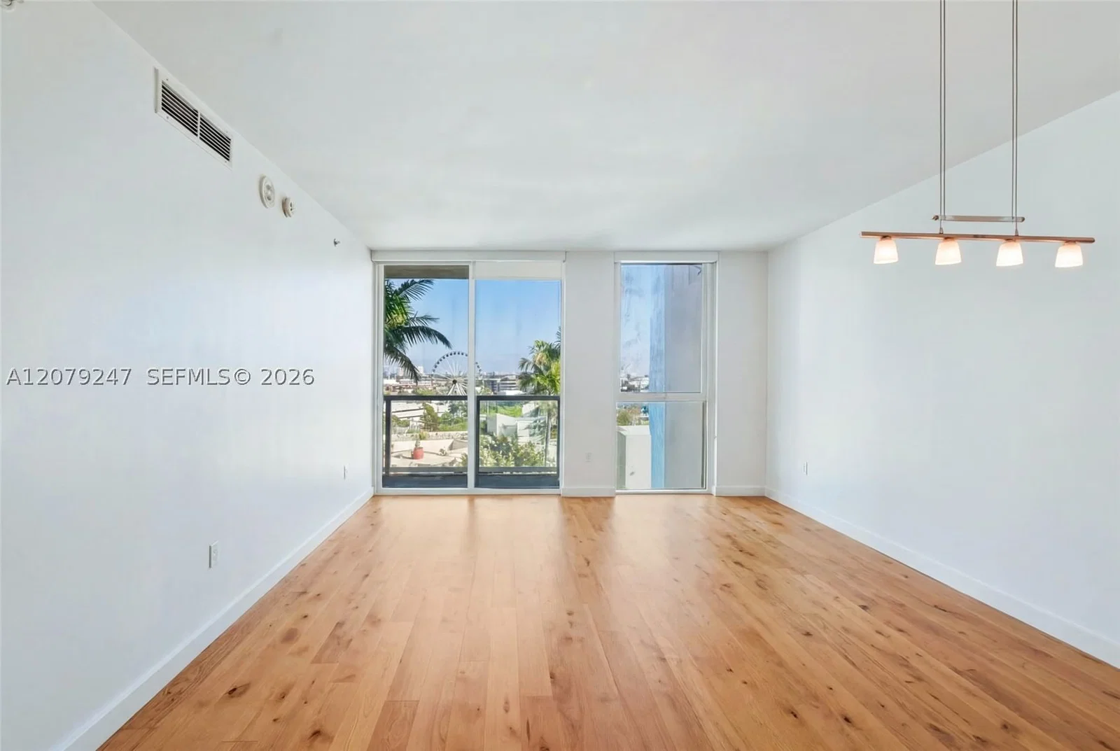 1+1 Condo — 253 2nd St #1007, Miami, FL 33132