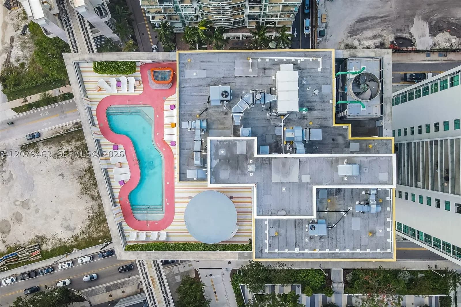 2-bedroom Condo — 31 6th St #707, Miami, FL 33131