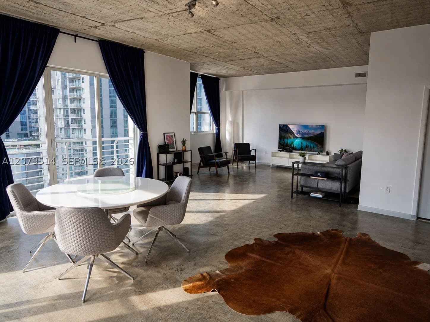 2-bedroom Condo — 133 2nd Ave #2113, Miami, FL 33132