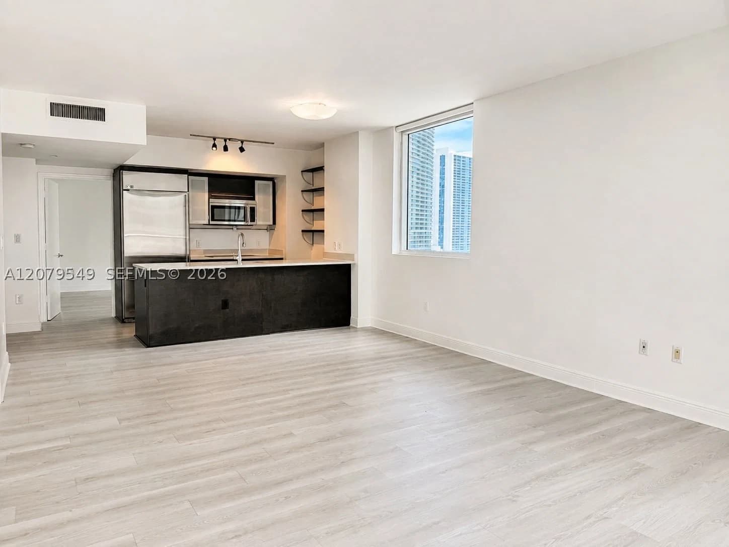 2-bedroom Condo — 55 6th St #1510, Miami, FL 33131