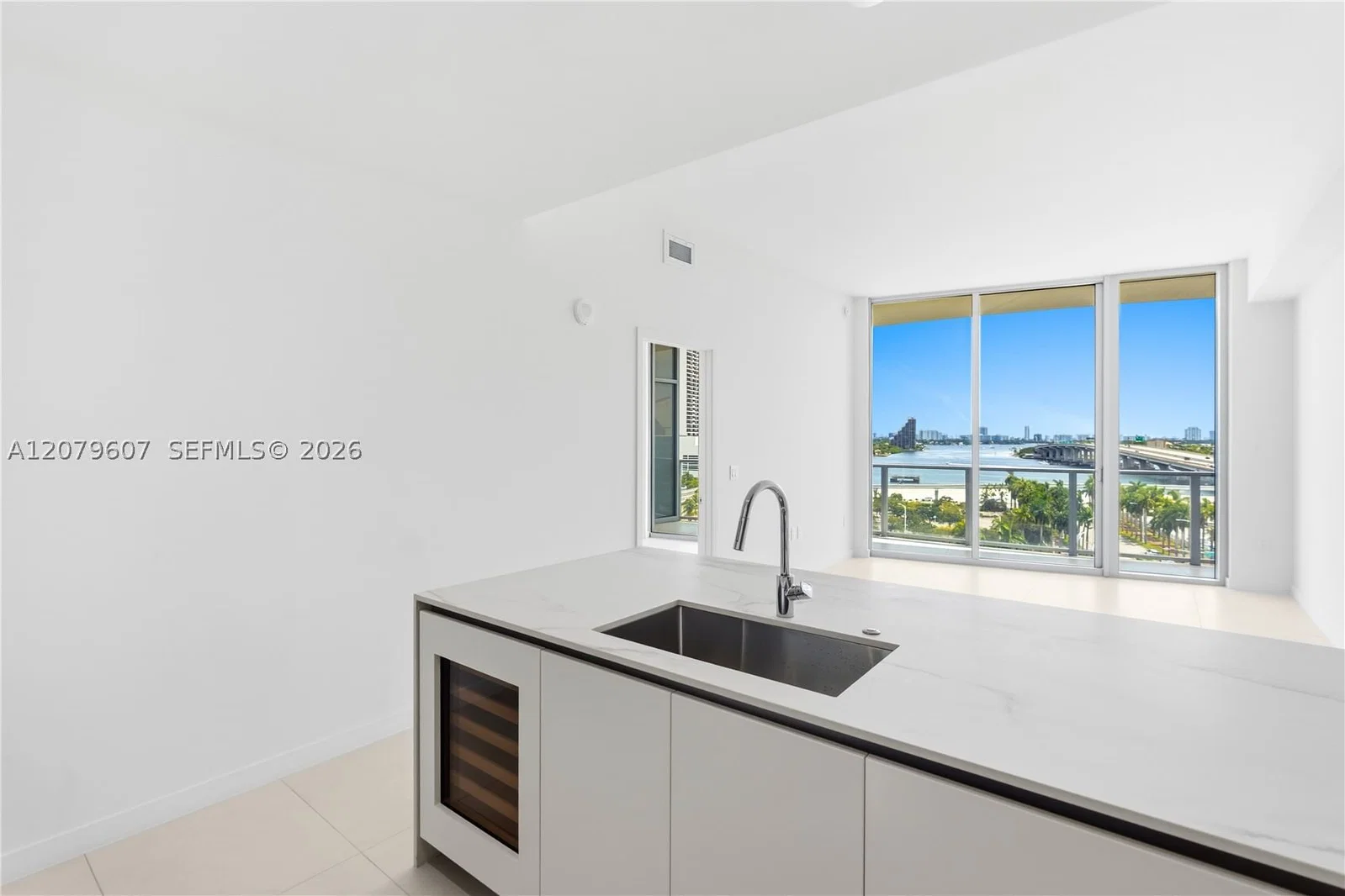 1+1 Condo — 1400 Biscayne Blvd #804, Miami, FL 33132