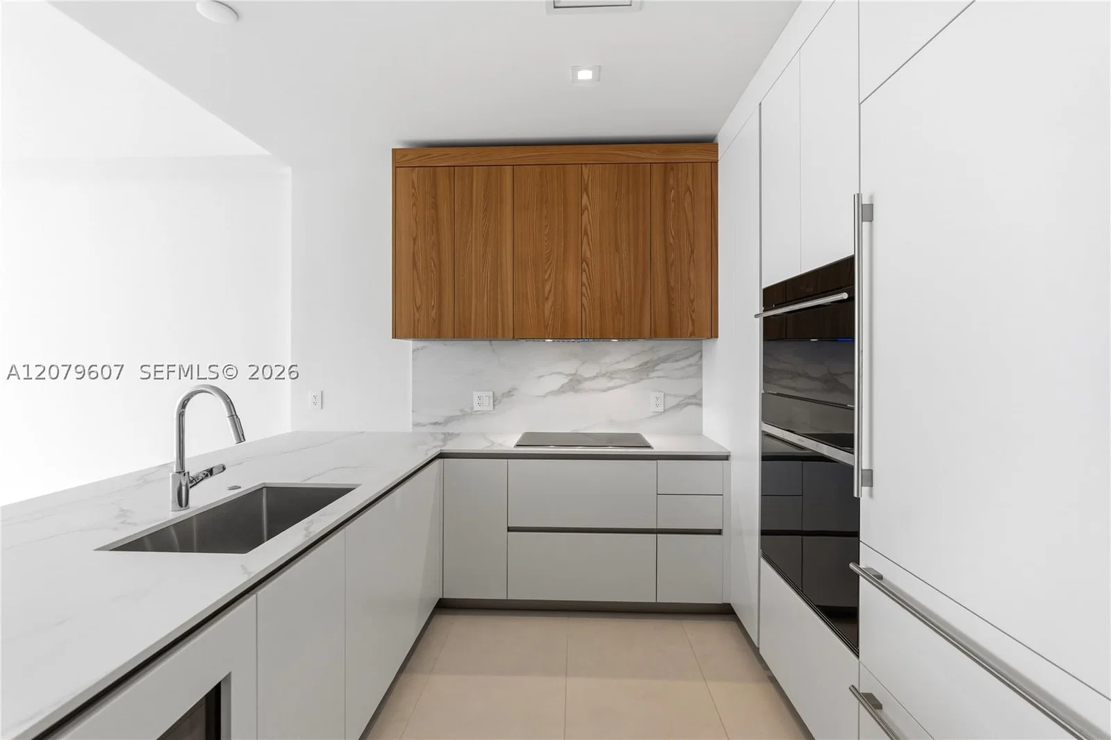 1+1 Condo — 1400 Biscayne Blvd #804, Miami, FL 33132