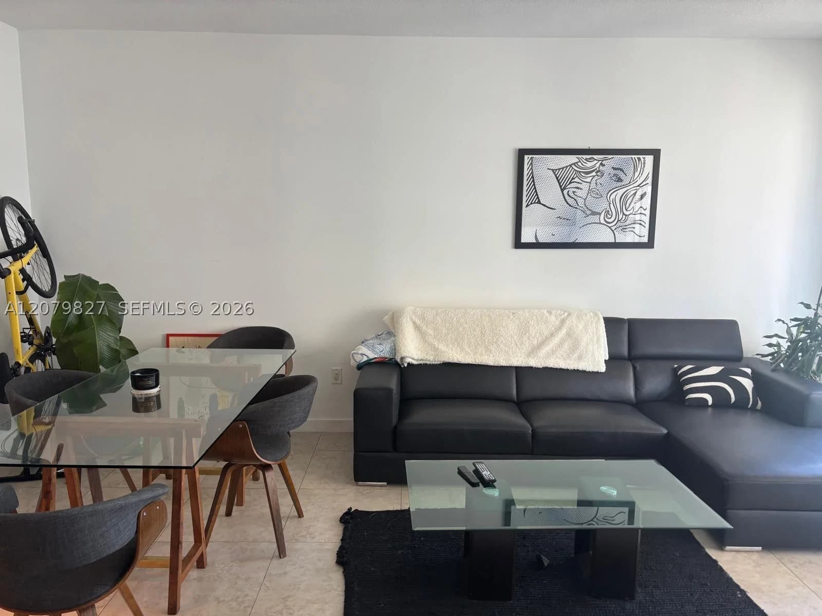 1-bedroom Condo — 1050 Brickell Ave #2008, Miami, FL 33131