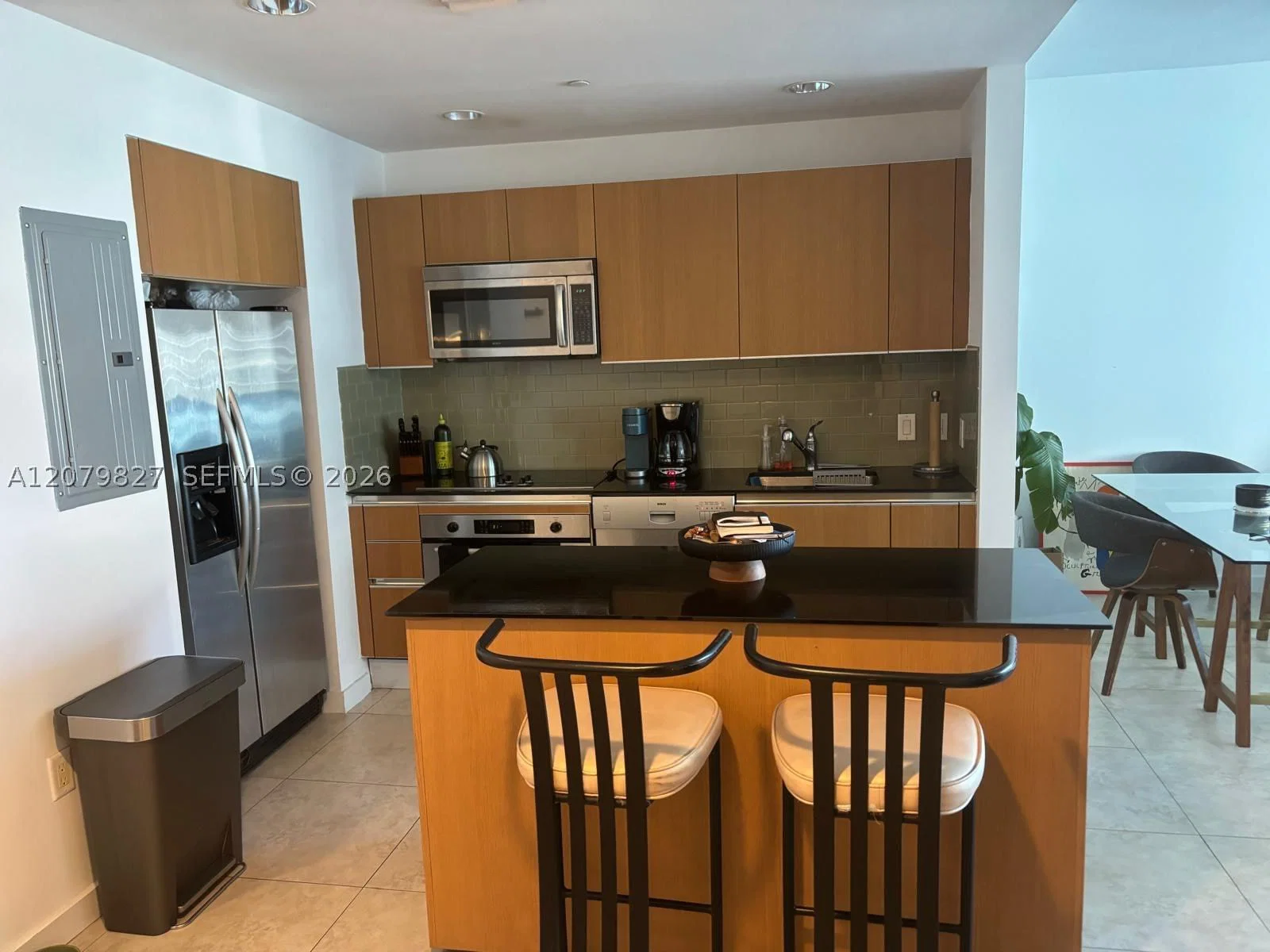 1-bedroom Condo — 1050 Brickell Ave #2008, Miami, FL 33131