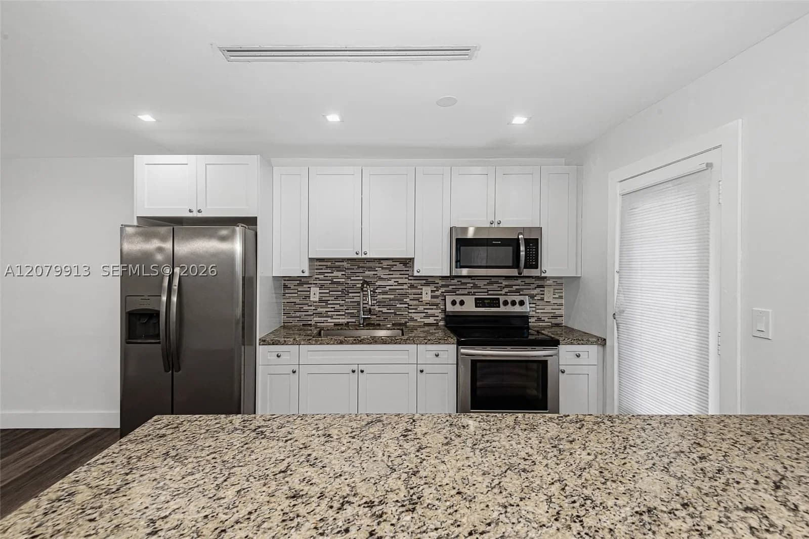 2-bedroom Apartment — 6910 Bay Dr #6, Miami Beach, FL 33141