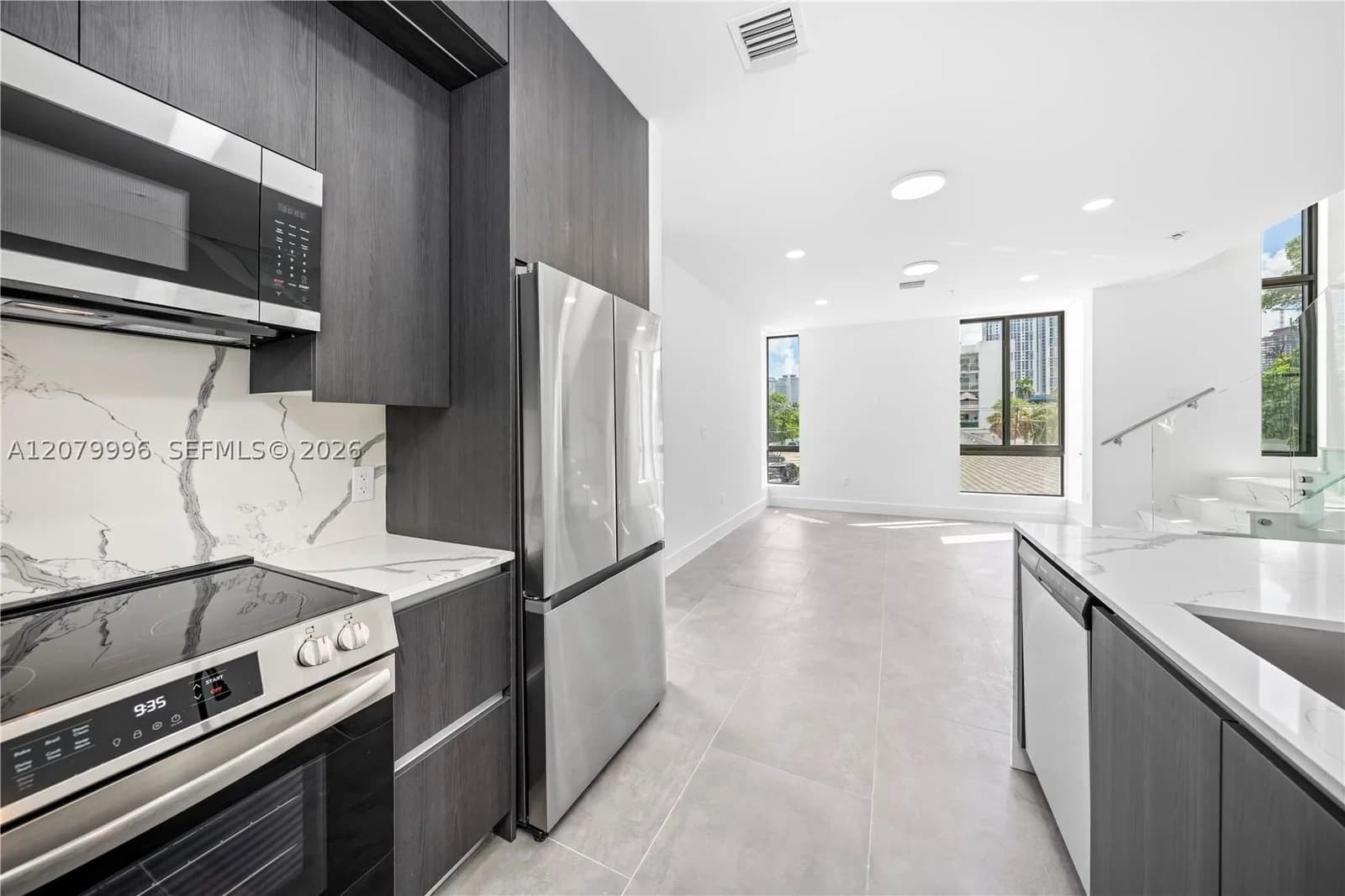 3+1 Townhouse — 526 2nd St #1, Miami, FL 33130