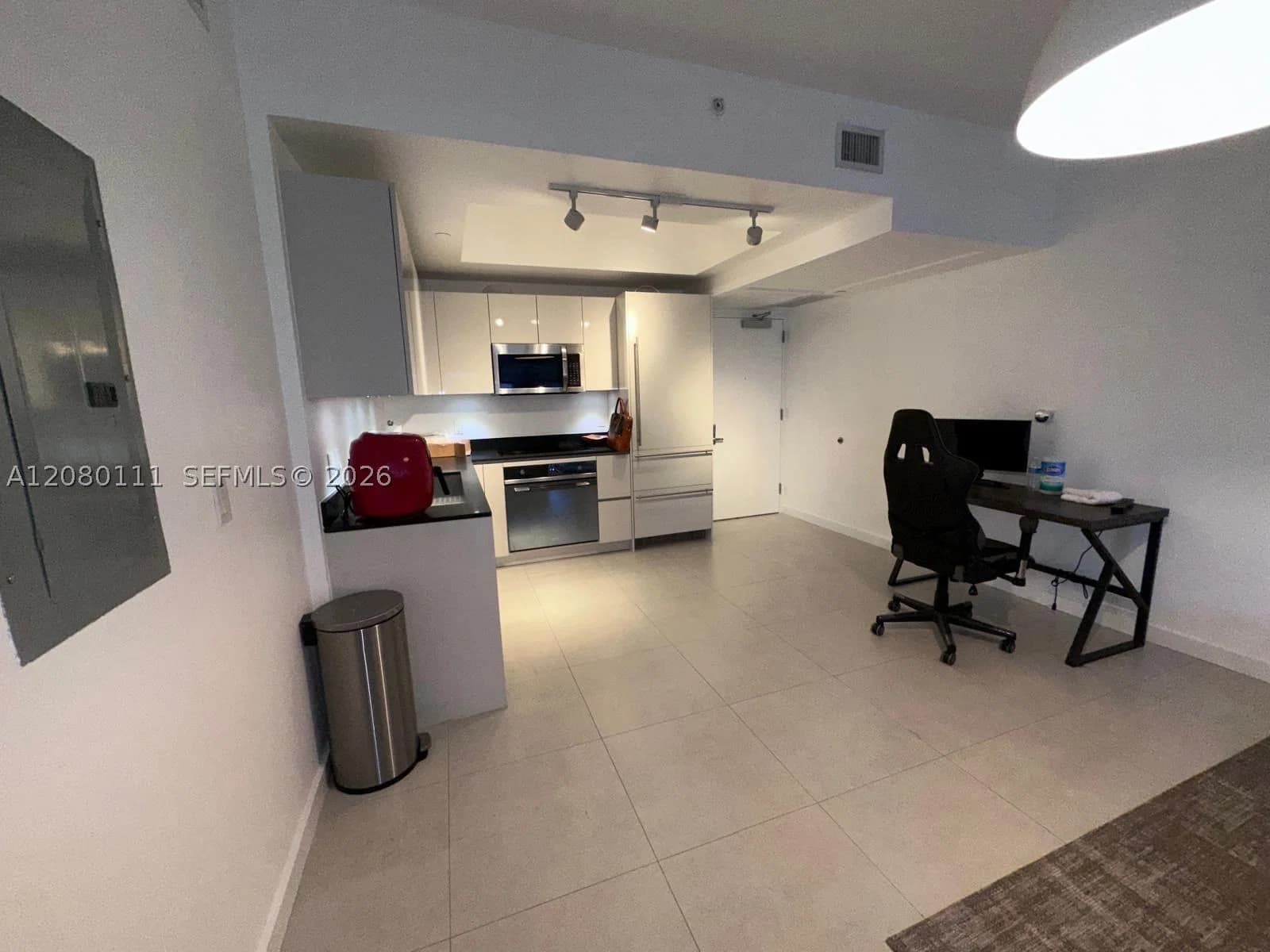 1+1 Condo — 1010 Brickell Ave #4507, Miami, FL 33131