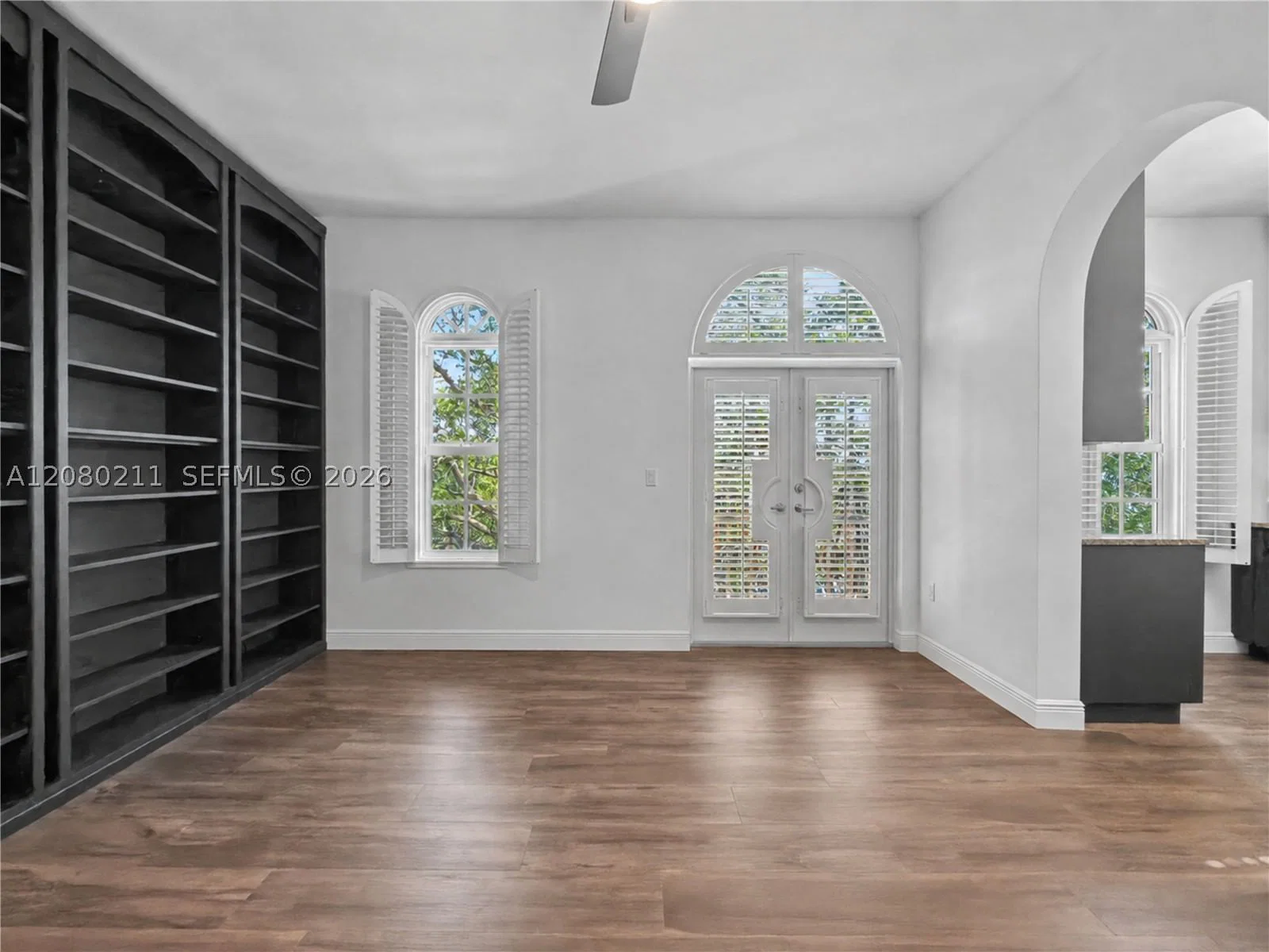 1+1 Condo — 111 Edgewater Dr #3B, Coral Gables, FL 33133
