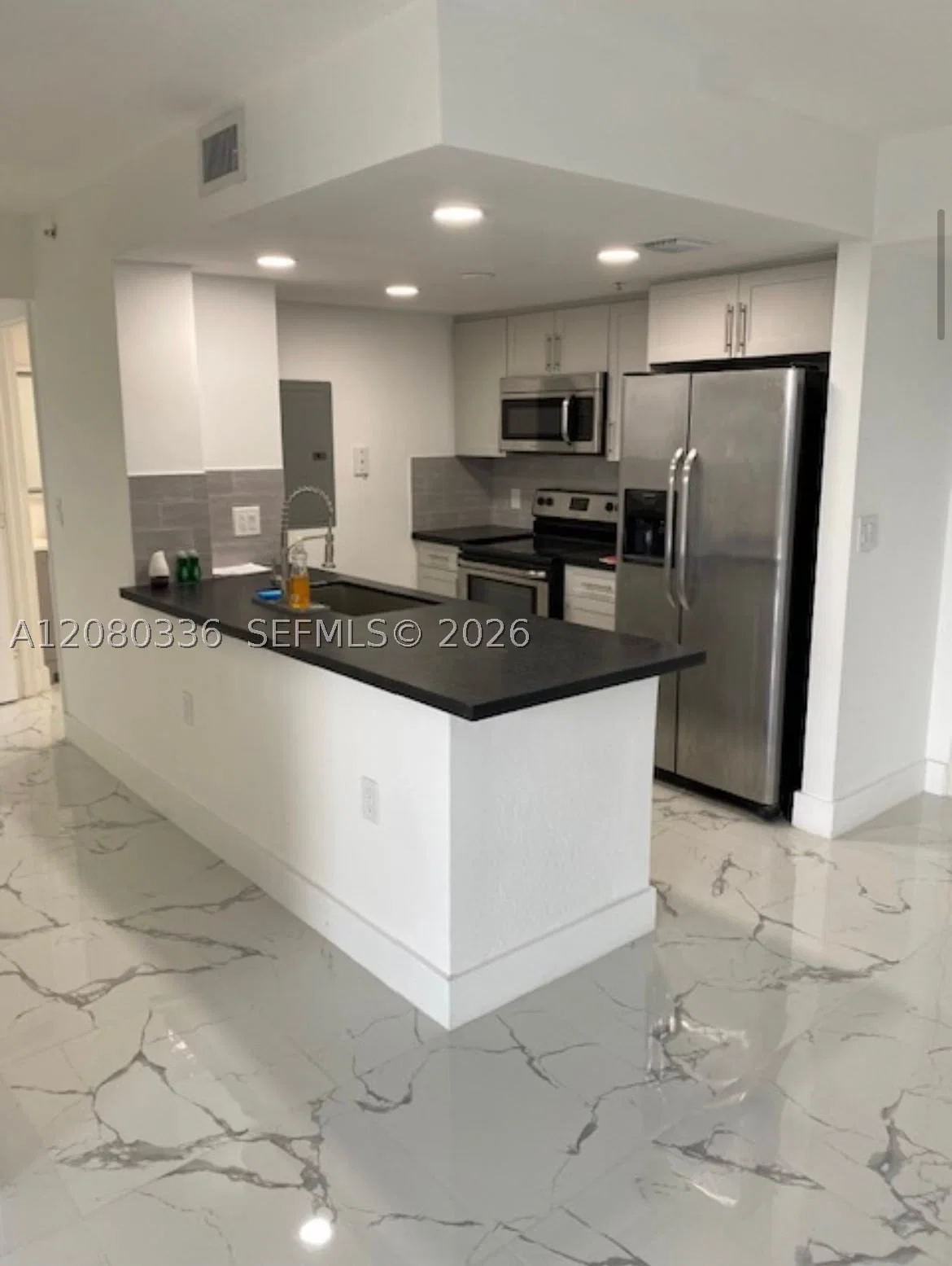 2+1 Condo — 816 11th St #902, Miami, FL 33136