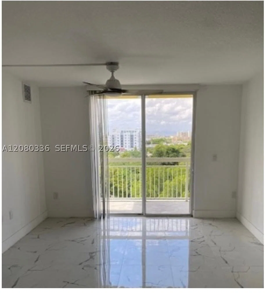 2+1 Condo — 816 11th St #902, Miami, FL 33136