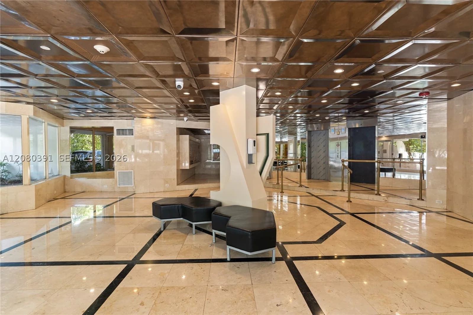 1-bedroom Condo — 1881 Washington Ave #4G, Miami Beach, FL 33139