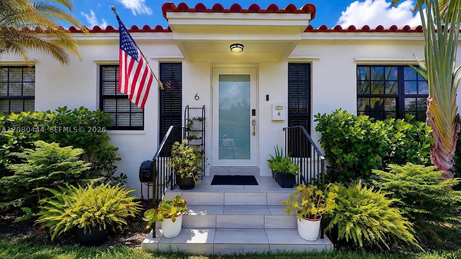 4+1 Müstakil ev — 6 Carmona Ave, Coral Gables, FL 33134