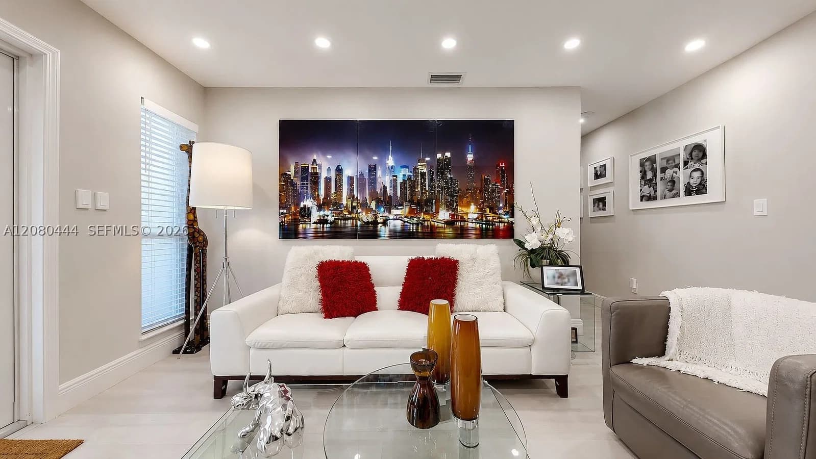 4+1 Müstakil ev — 6 Carmona Ave, Coral Gables, FL 33134