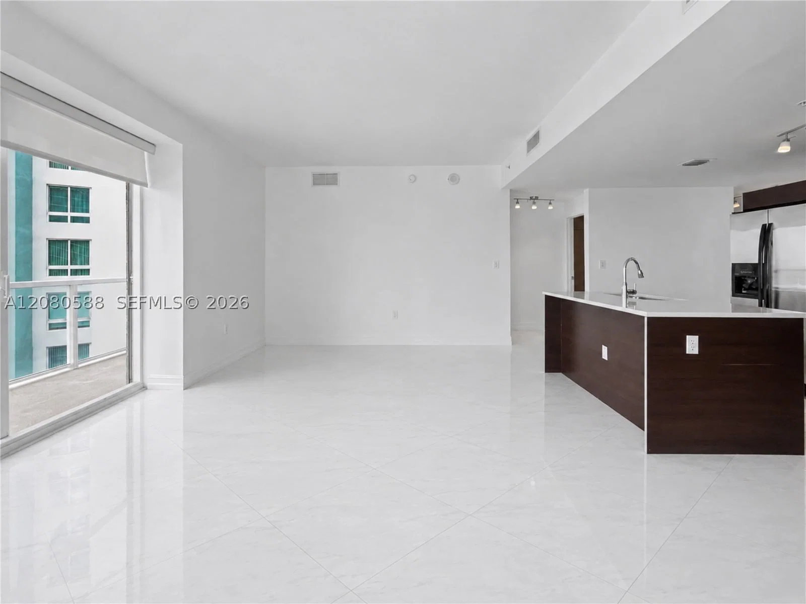 2+1 Condo — 1900 Bayshore Dr #3911, Miami, FL 33132