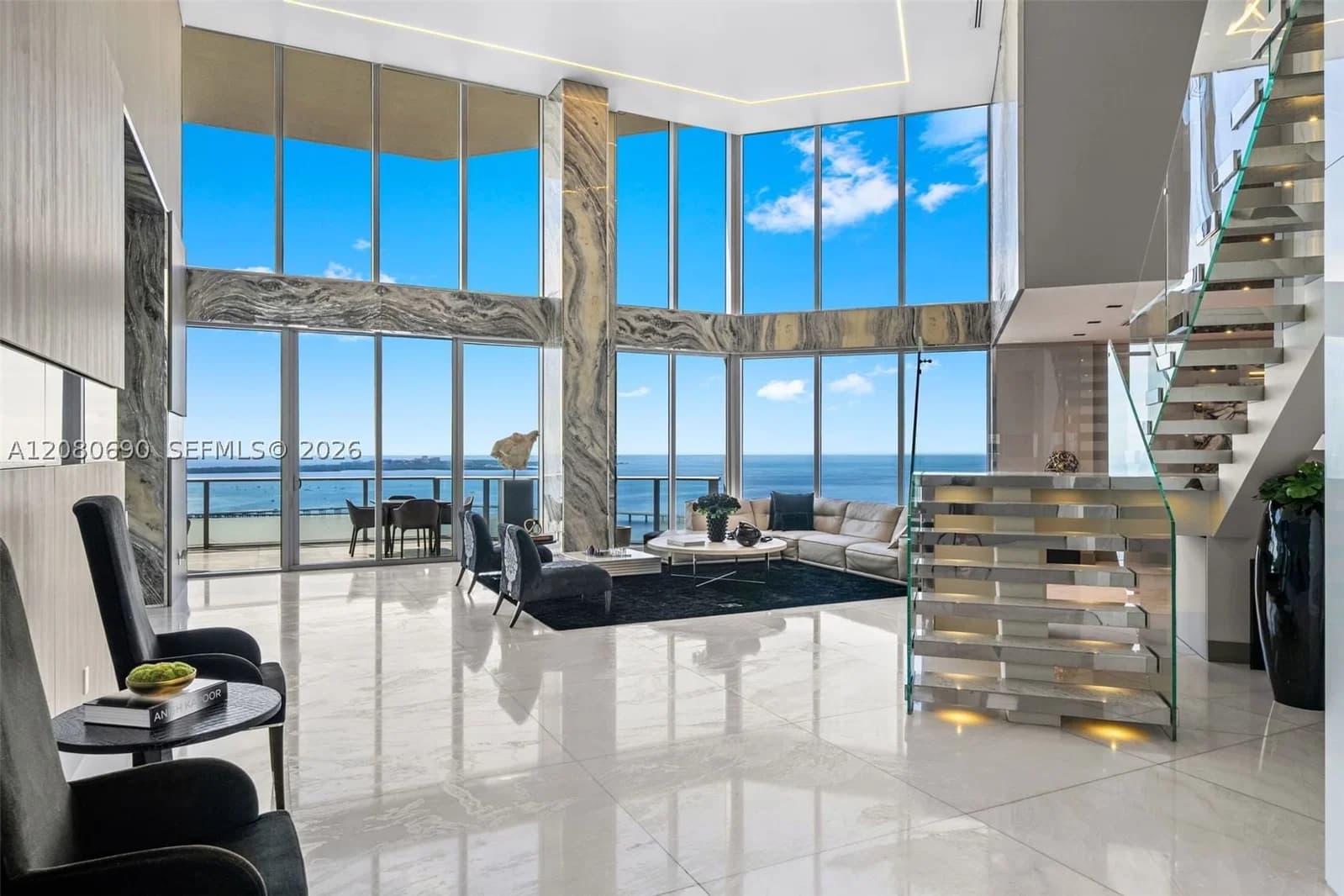 5-bedroom Condo — 1300 Brickell Bay Dr #PH4400, Miami, FL 33131