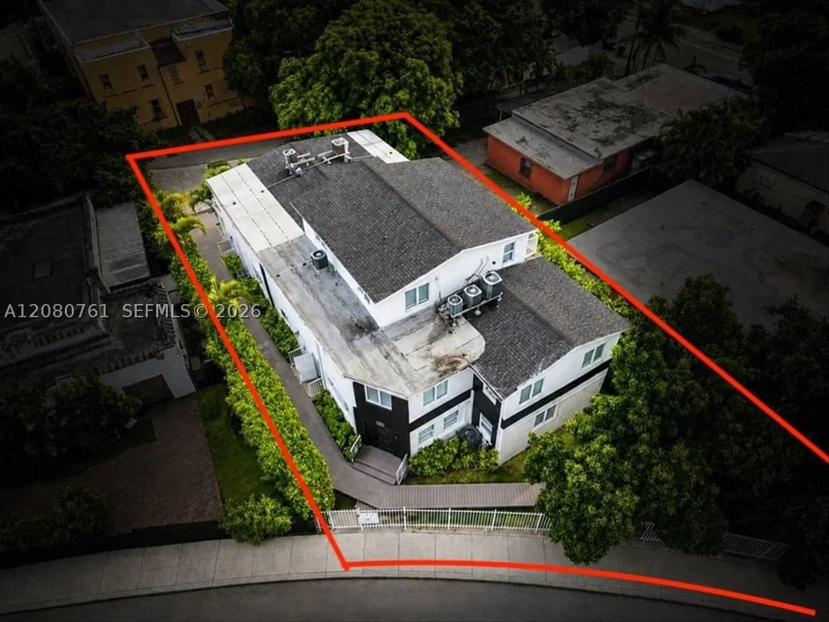 Mülk — 268 34th St, Miami, FL 33127