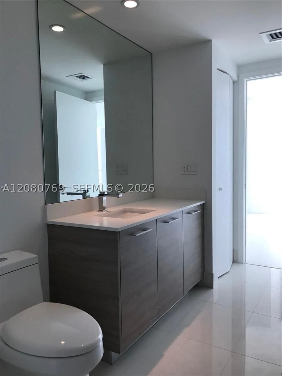 2+1 Condo — 1300 Miami Ave #1702, Miami, FL 33130