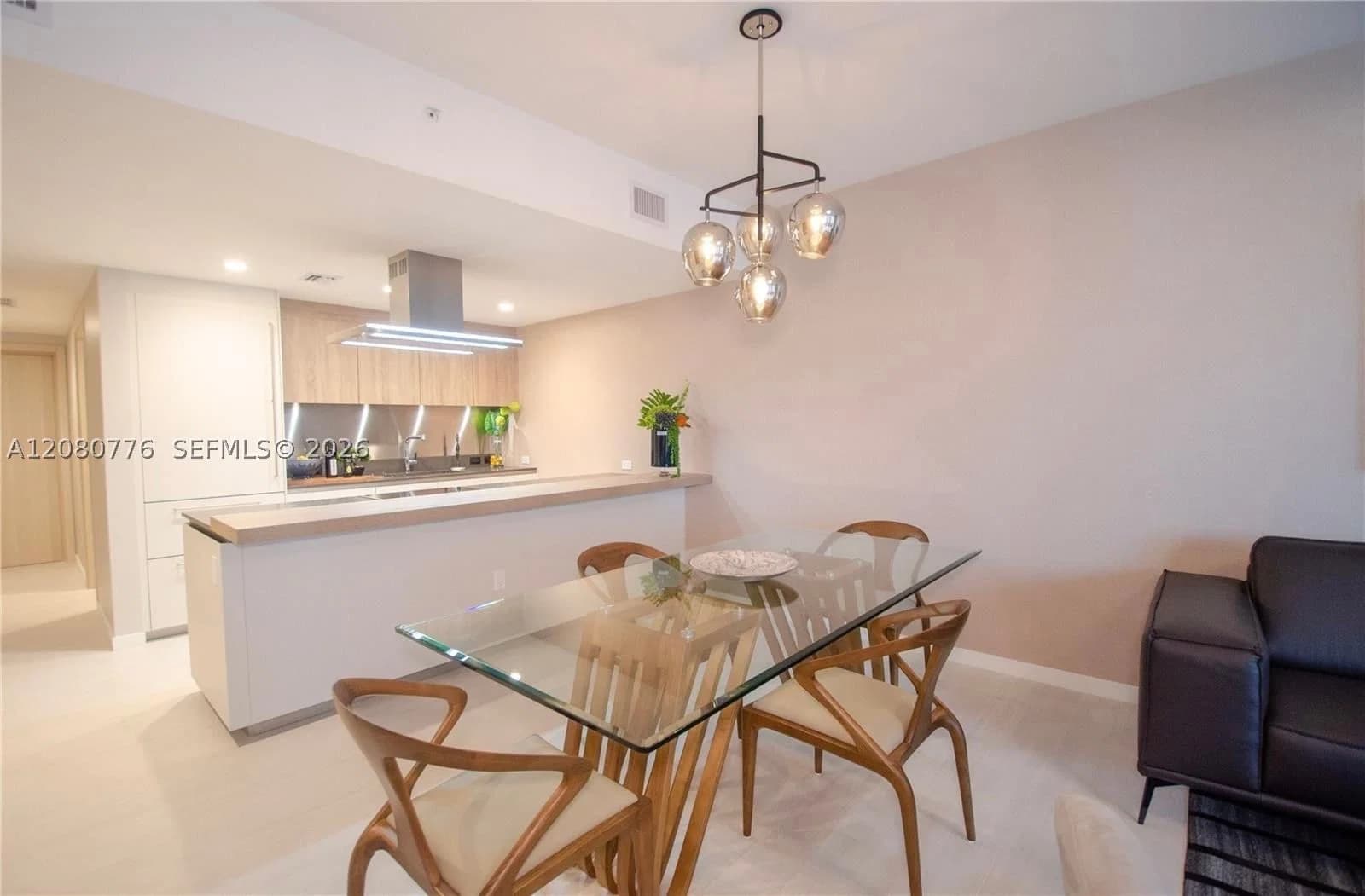 2+1 Condo — 1000 Brickell Plz #4207, Miami, FL 33131
