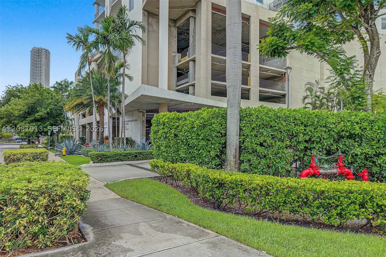 2+1 Condo — 10 South River Dr #1106, Miami, FL 33130