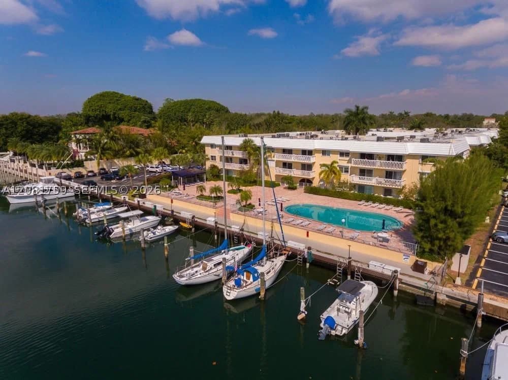 1+1 Condo — 100 Edgewater Dr #305, Coral Gables, FL 33133