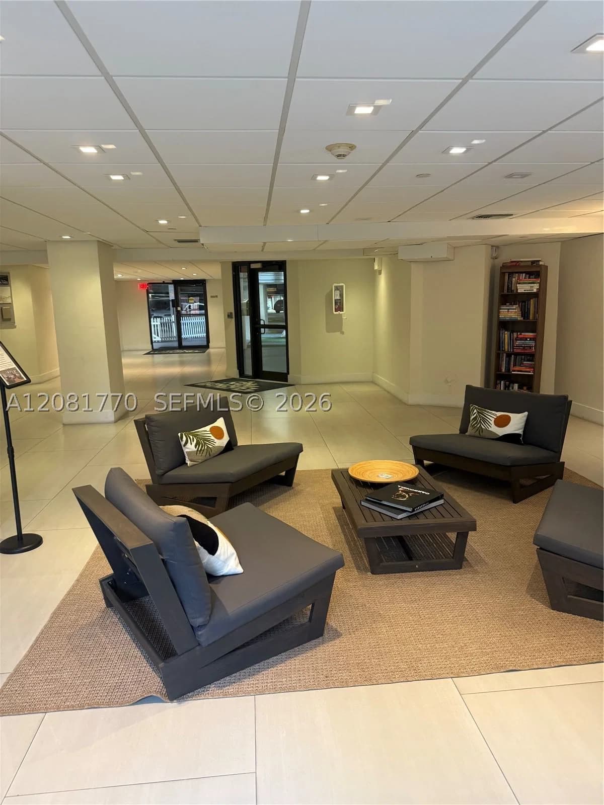1-bedroom Condo — 540 Brickell Key Dr #726, Miami, FL 33131