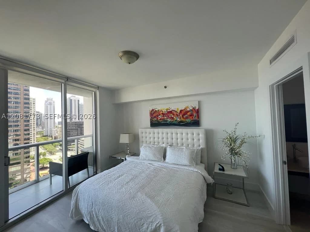 2+1 Condo — 485 Brickell Ave #2109, Miami, FL 33131