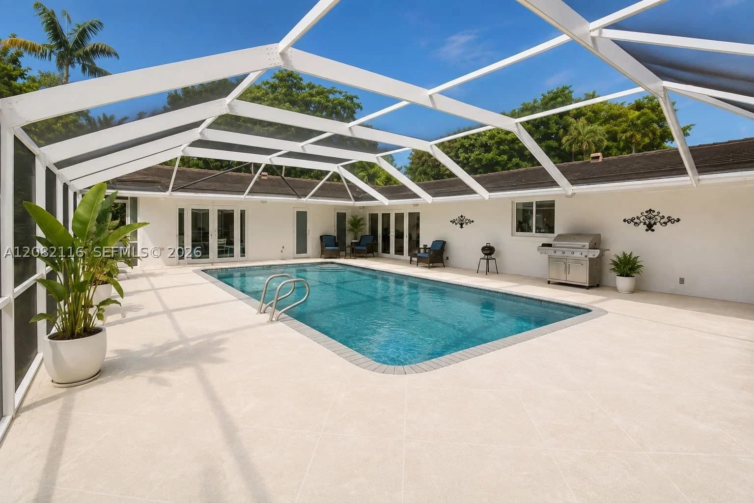4+1 Müstakil ev — 145 Prospect Dr, Coral Gables, FL 33133