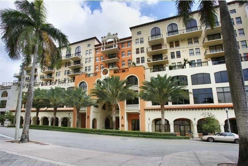 2+1 Condo — 55 Merrick Way #717, Coral Gables, FL 33134